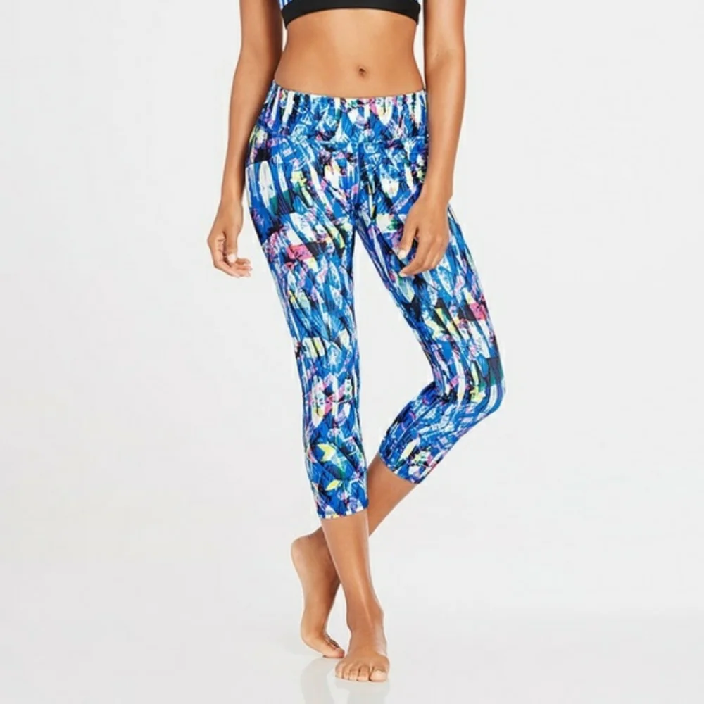 Fabletics Salar Capri Leggings Reef Blue Geometric Print Active Pants Size Small